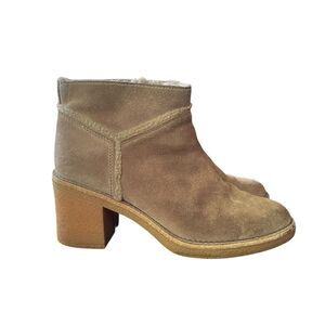 Ugg light brown suede heeled booties. Size 6